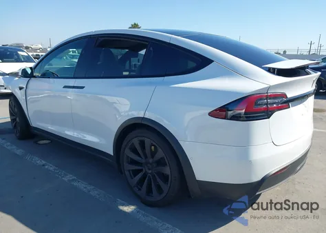 2022 Tesla Model X Plaid Tri Motor All-Wheel Drive z USA, uszkodzony, nr VIN 7SAXCBE68NF332875